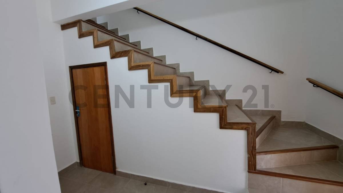 Dúplex en venta – Zona Yacht y Av. Perón - imagen 8