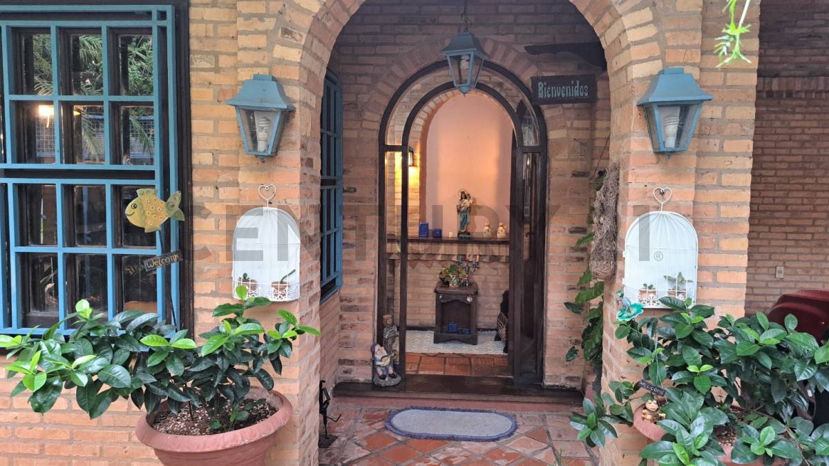 VENDO HERMOSA CASA EN ITA ENRAMADA - ASUNCION - imagen 7