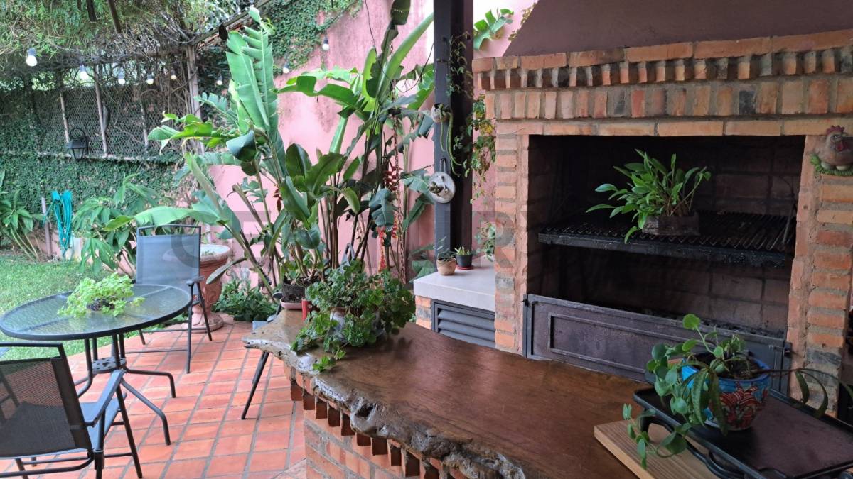 VENDO HERMOSA CASA EN ITA ENRAMADA - ASUNCION - imagen 19