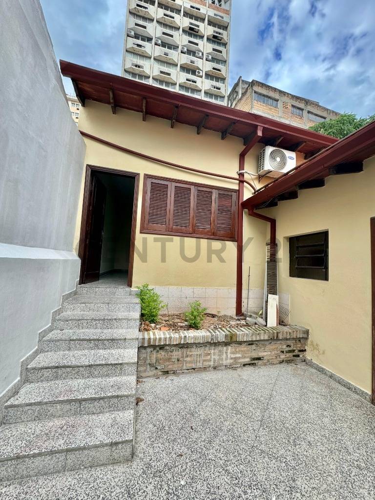 DOS PROPIEDADES JUNTAS | Venta de Casa en La Encarnación, Asunción - 12
