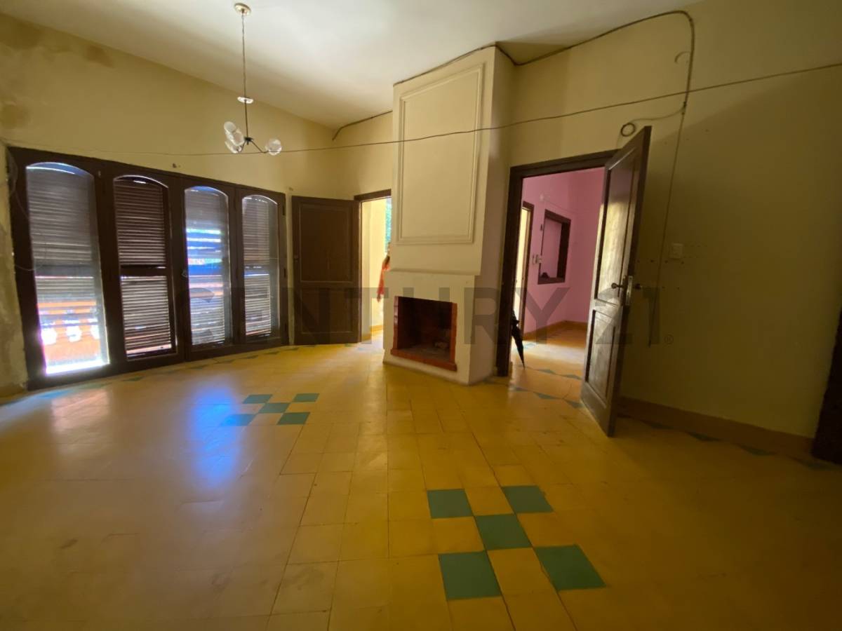 Casa en Venta en la Encarnacion a demoler o refaccionar - imagen 4
