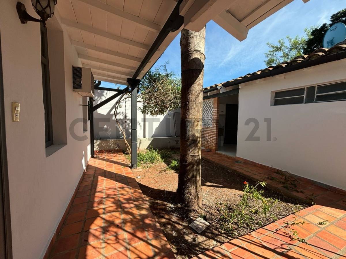 Casa refaccionada a la venta en el centro de Asunción - 2
