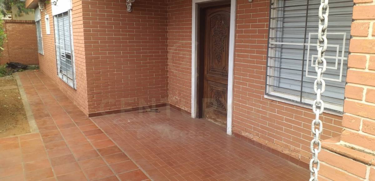 CASA EN ESQUINA, LA ENCARNACION - imagen 4