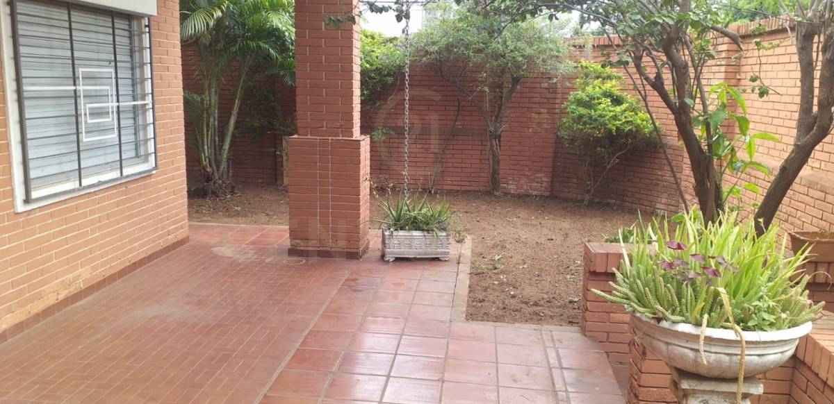CASA EN ESQUINA, LA ENCARNACION - imagen 5