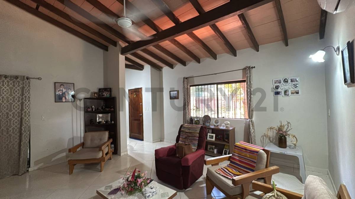 Vendo casa en barrio Las Lomas - imagen 4