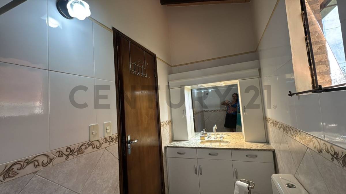 Vendo casa en barrio Las Lomas - imagen 13
