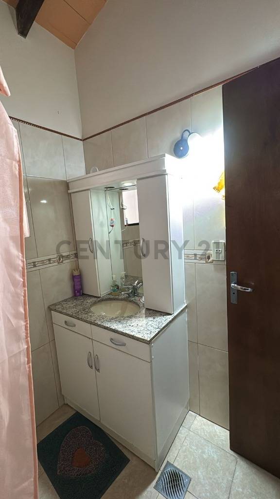Vendo casa en barrio Las Lomas - imagen 16
