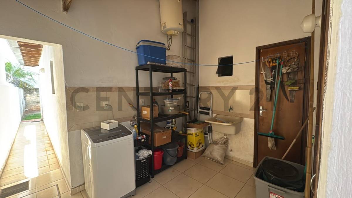 Vendo casa en barrio Las Lomas - imagen 18