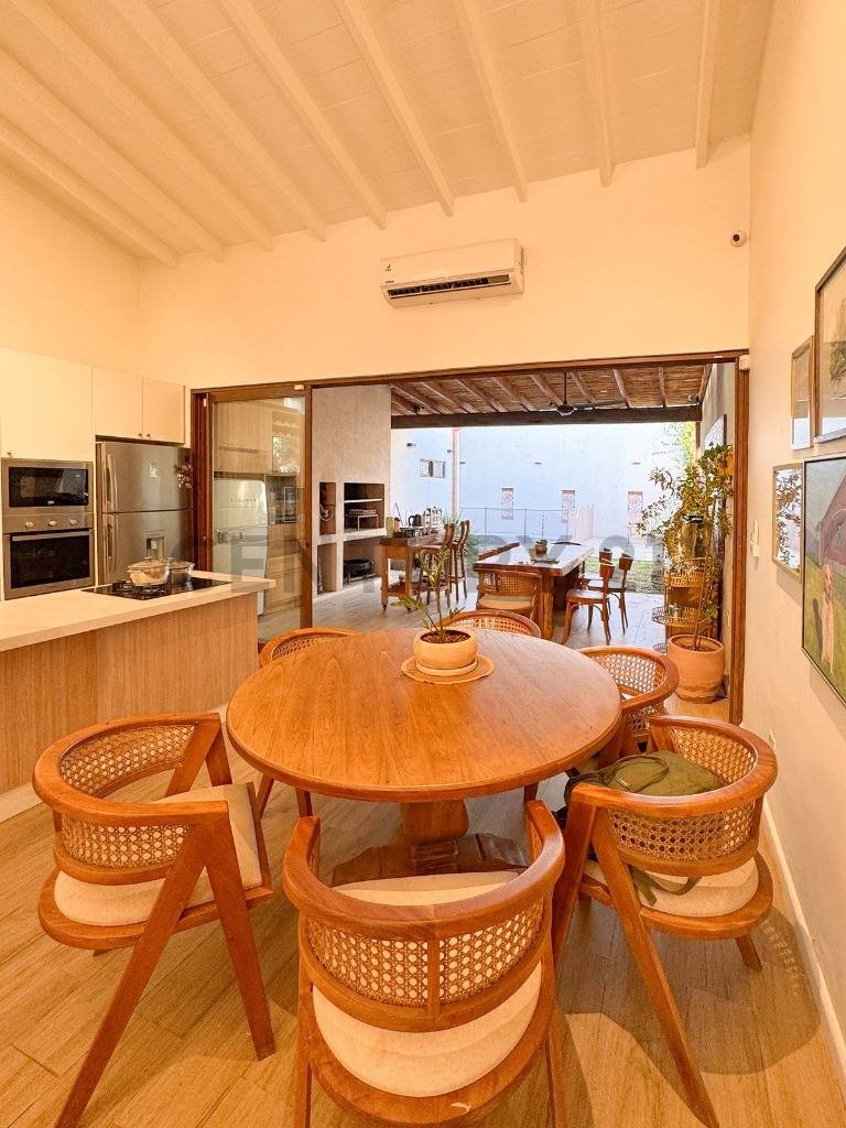 EN VENTA - CASA DE ESTILO MEDITERRÁNEO EN BARRIO LAS MERCEDES - 5