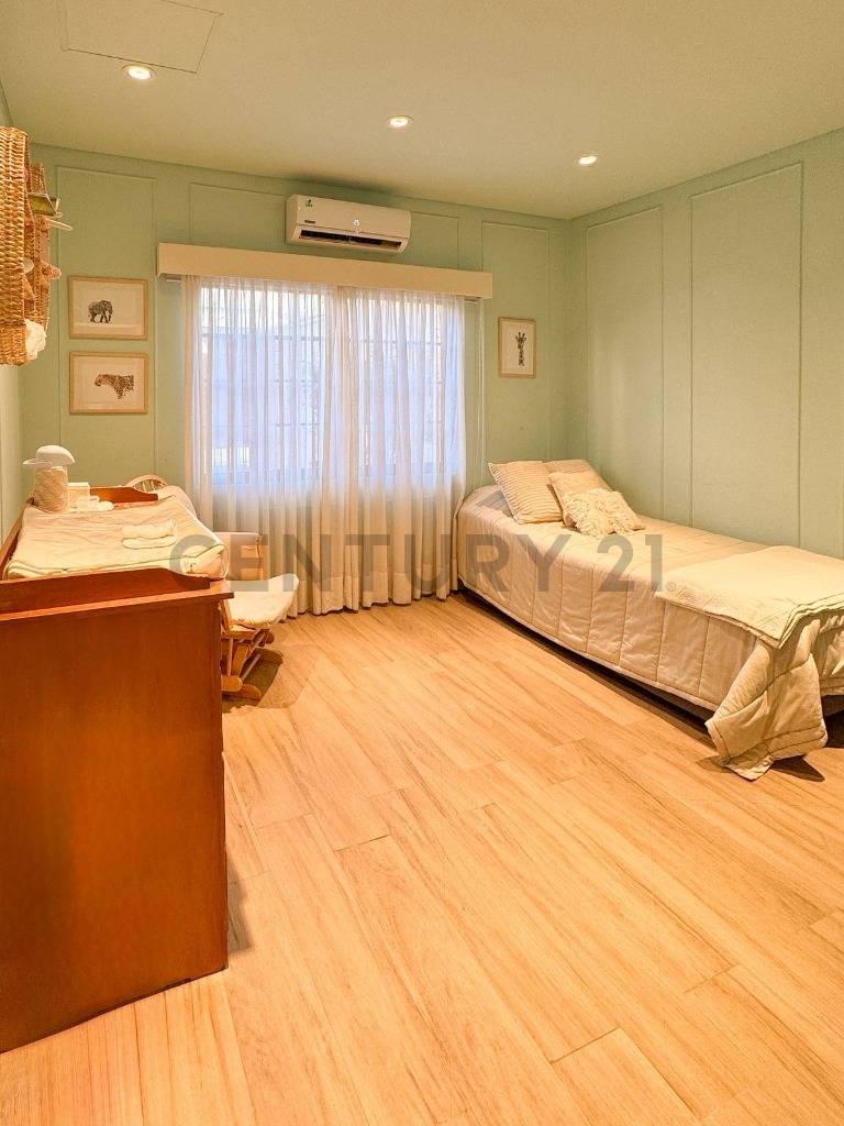 EN VENTA - CASA DE ESTILO MEDITERRÁNEO EN BARRIO LAS MERCEDES - 9