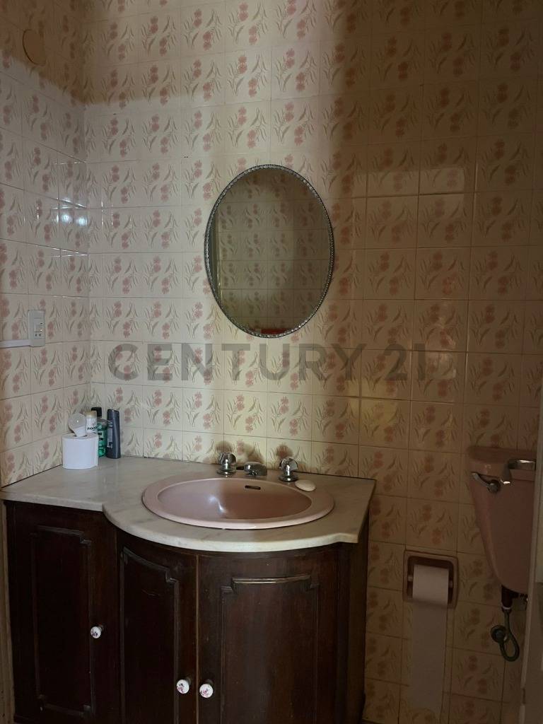 VENDO CASONA EN EL CORAZON DEL BARRIO LAS MERCEDES - 13