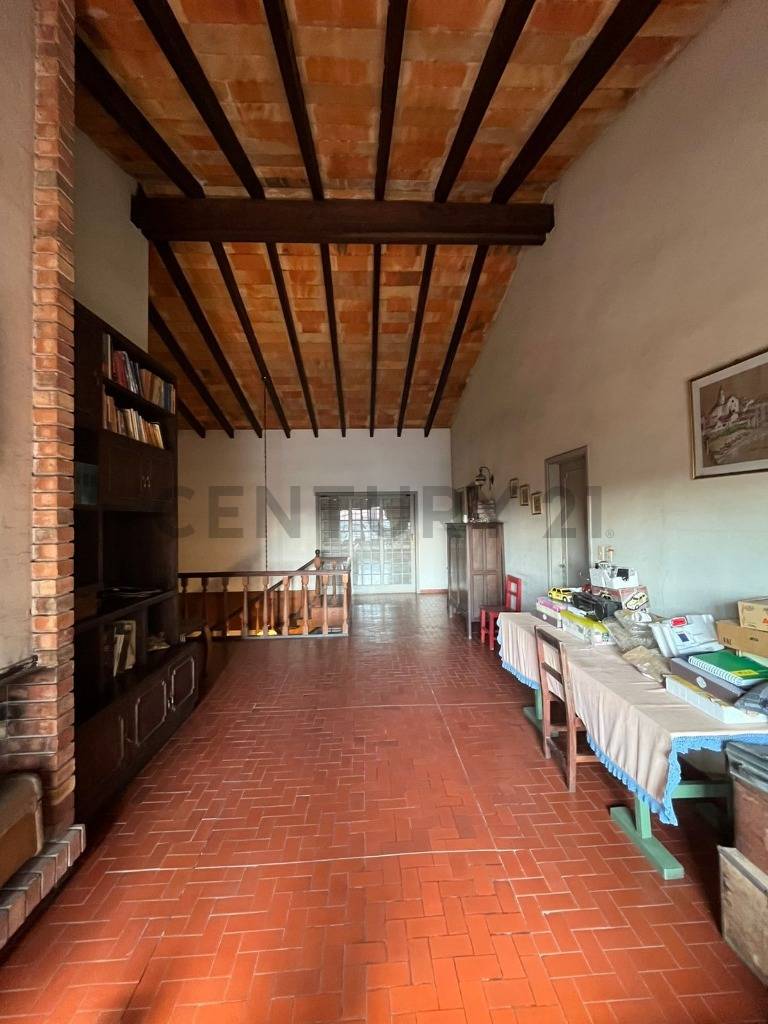 VENDO CASONA EN EL CORAZON DEL BARRIO LAS MERCEDES - 14