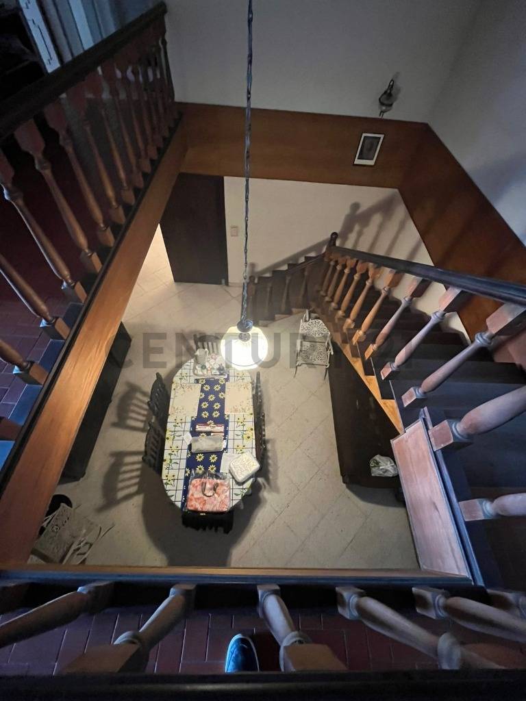 VENDO CASONA EN EL CORAZON DEL BARRIO LAS MERCEDES - 17