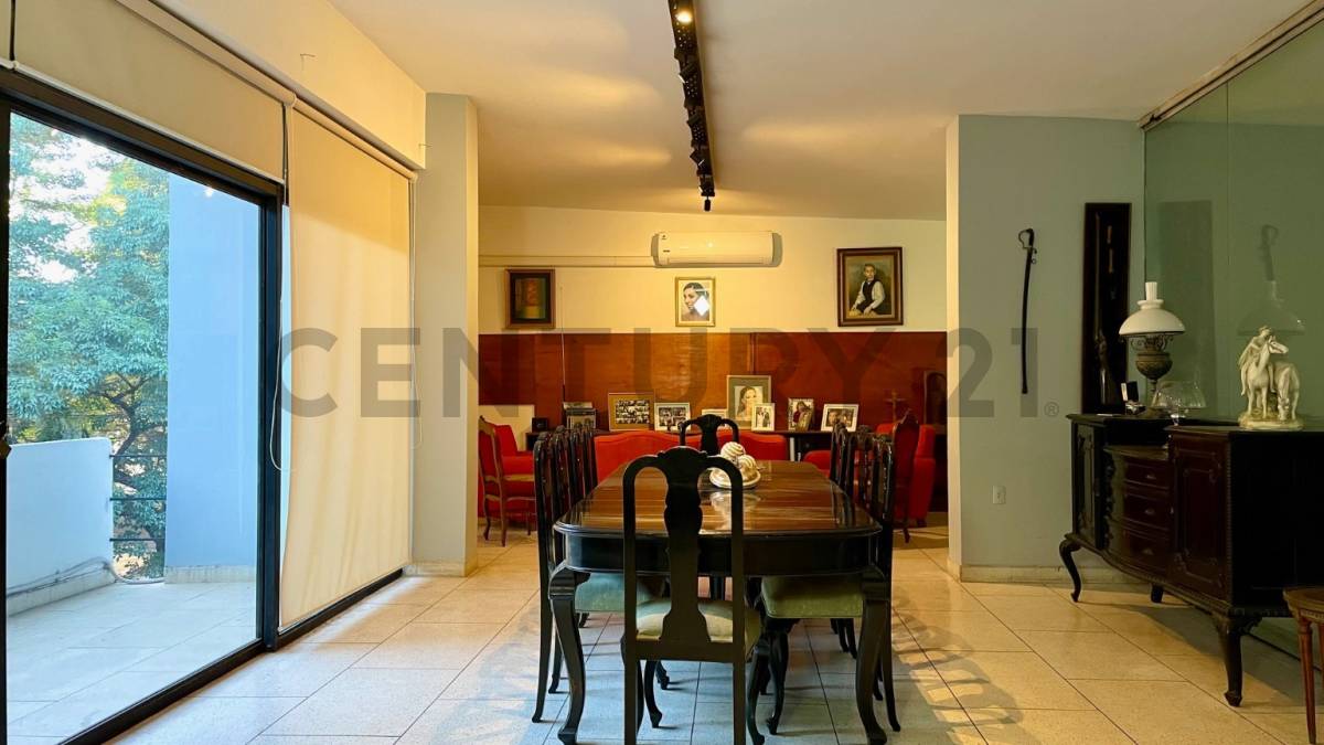 SE VENDE HERMOSA RESIDENCIA EN EL BARRIO LAS MERCEDES - 10