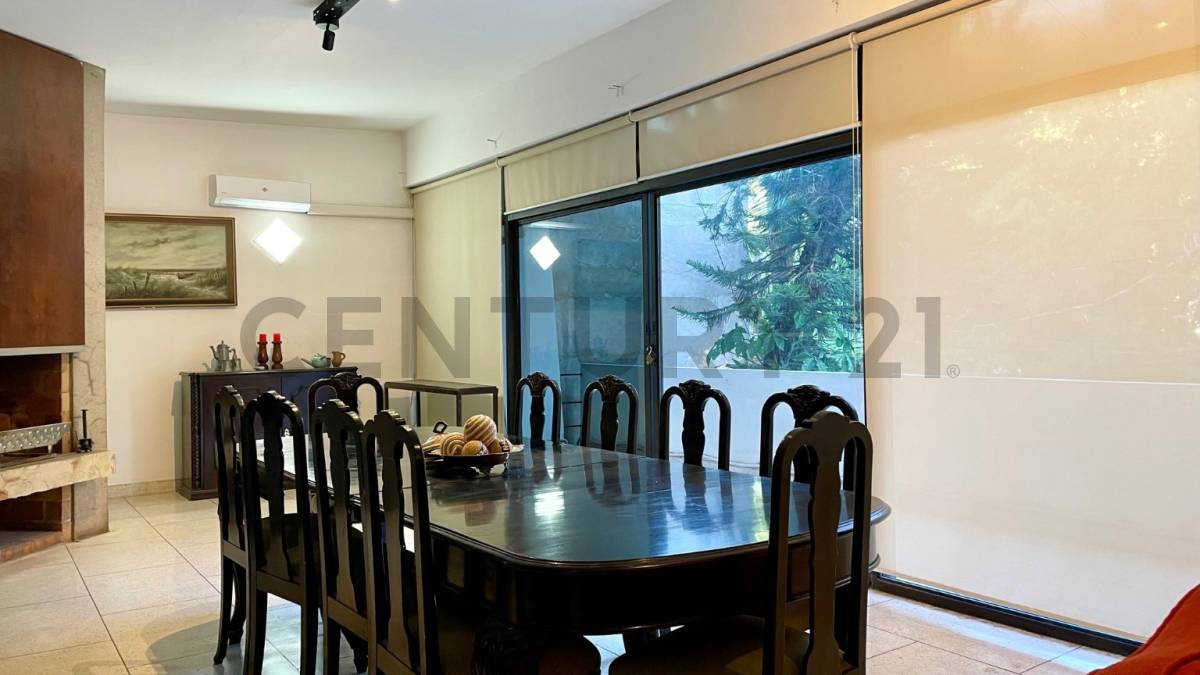 SE VENDE HERMOSA RESIDENCIA EN EL BARRIO LAS MERCEDES - 11
