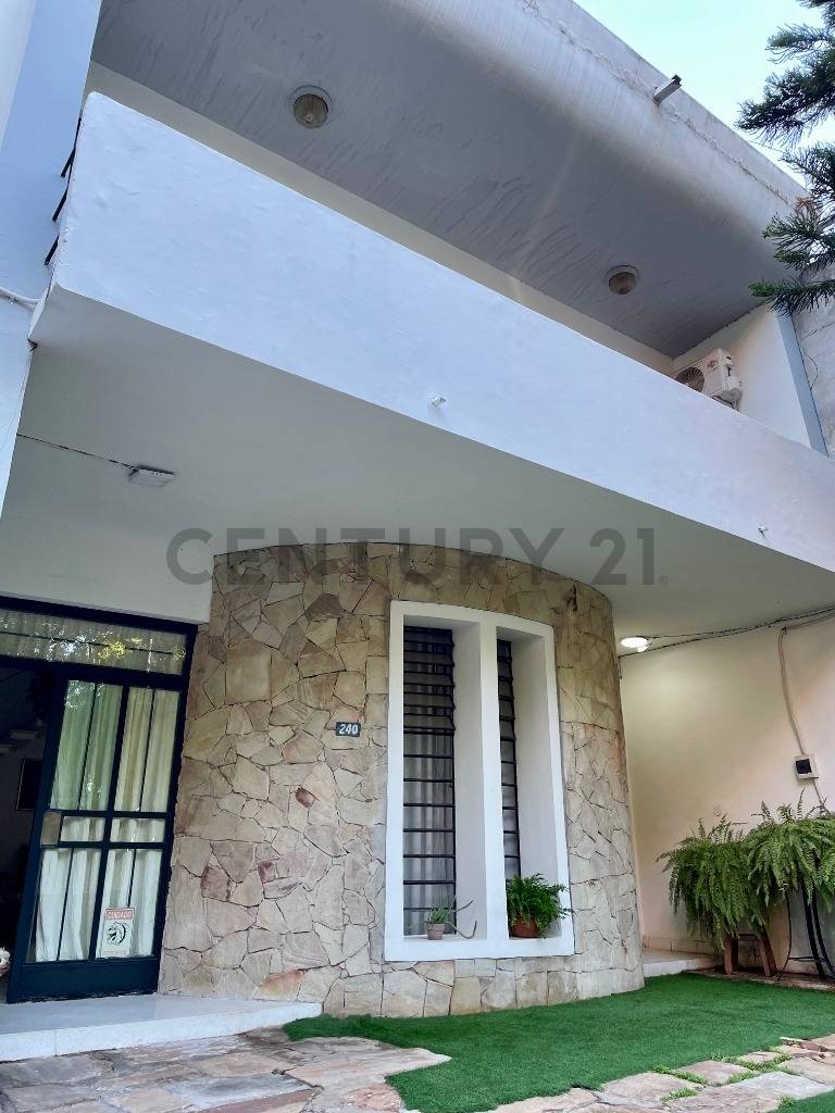 SE VENDE HERMOSA RESIDENCIA EN EL BARRIO LAS MERCEDES - 17