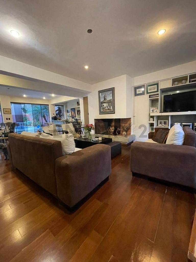 Residencia en barrio Las Mercedes - imagen 4