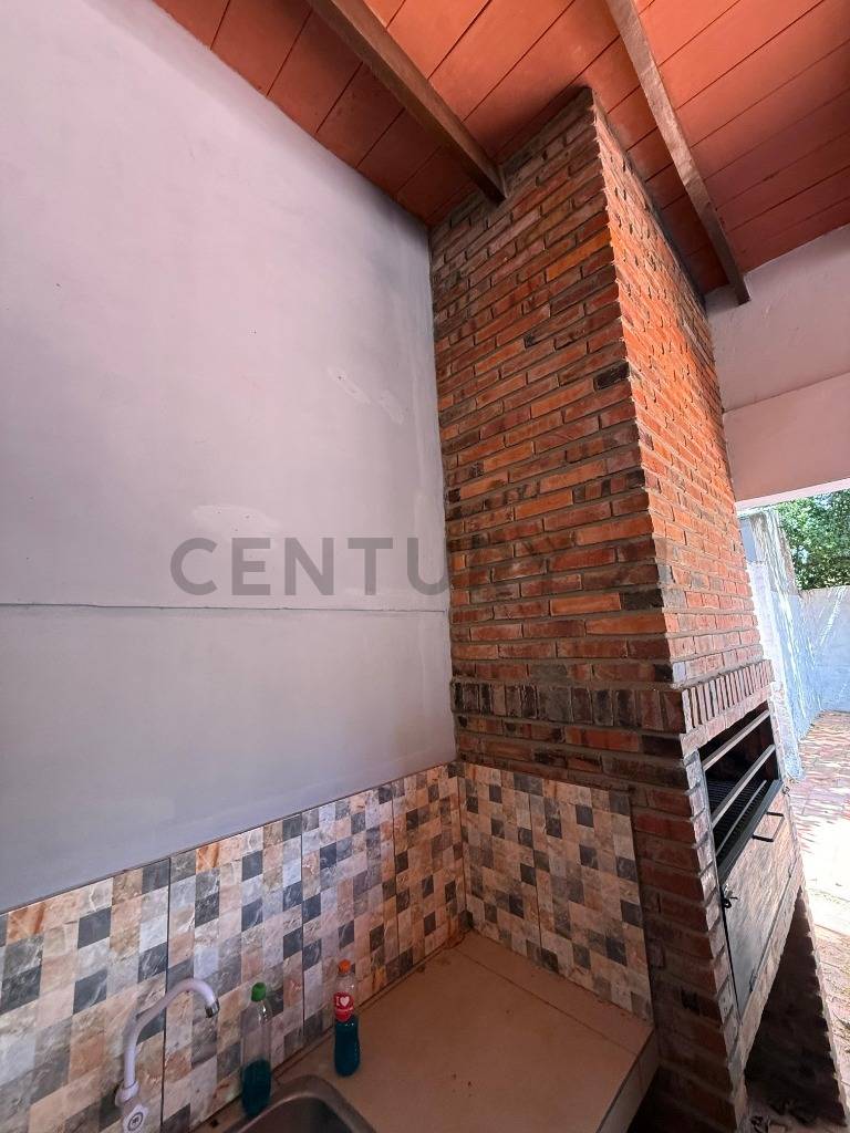 Casa Duplex en venta – Barrio Golondrinas, Loma Pytã - 11