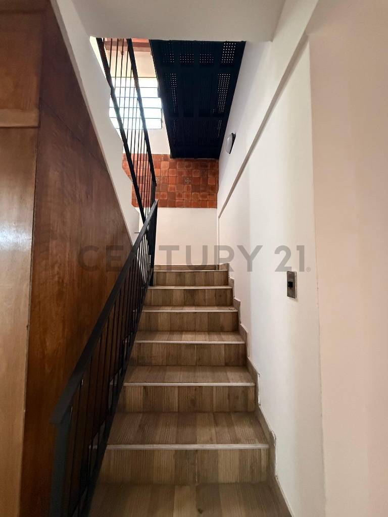 Casa Duplex en venta – Barrio Golondrinas, Loma Pytã - 15