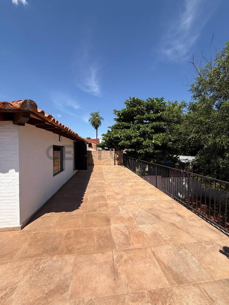 Casa Duplex en venta – Barrio Golondrinas, Loma Pytã - 25