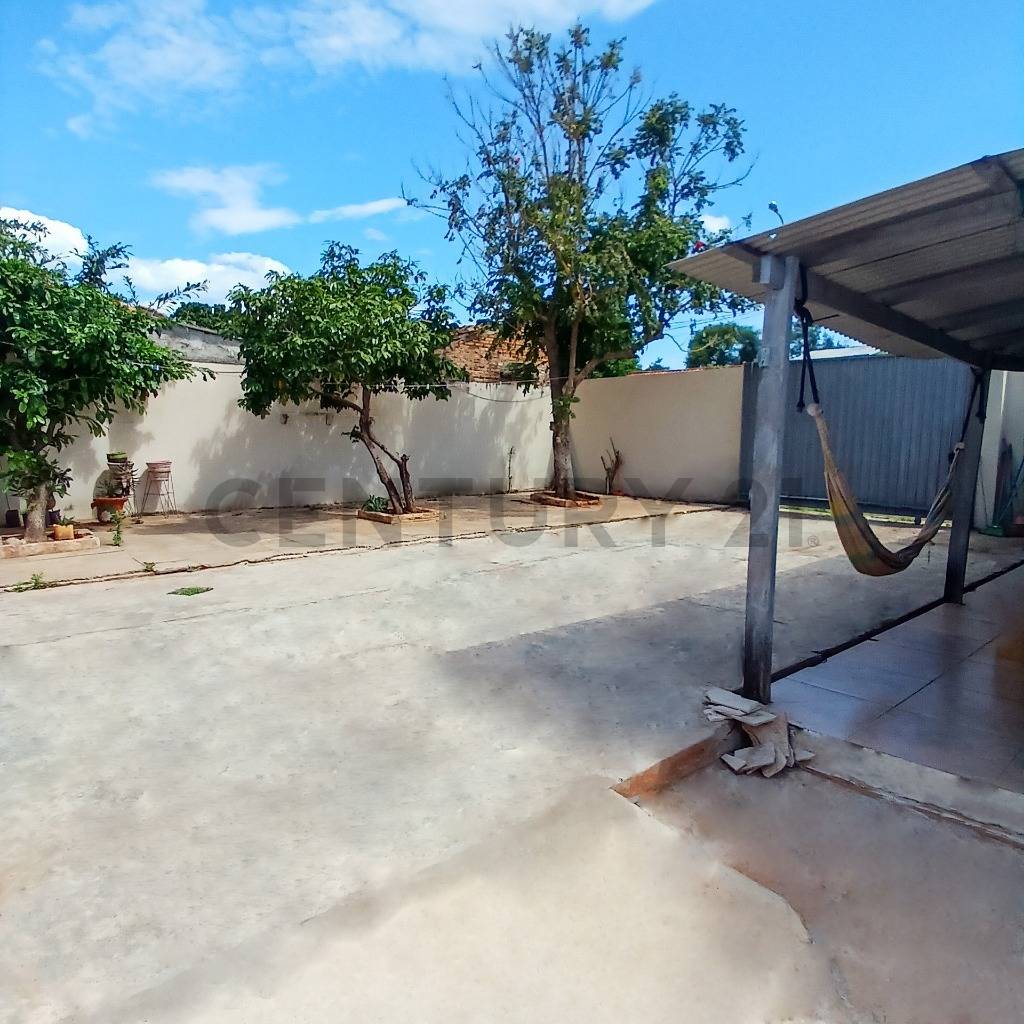 En venta casa en Loma Pyta - imagen 3