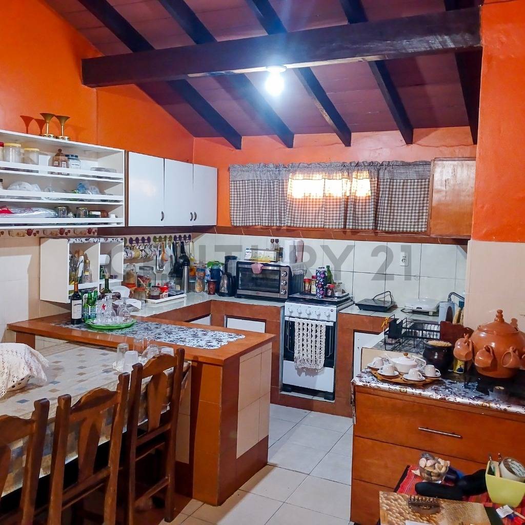 En venta casa en Loma Pyta - imagen 5
