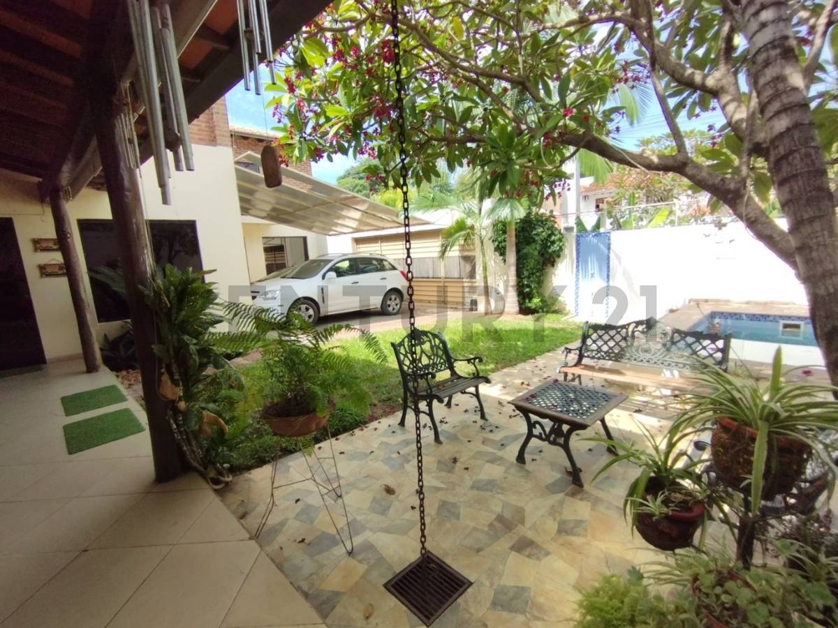 VENDO CASA EN ESQUINA EN EXCELENTE UBICACION - imagen 3