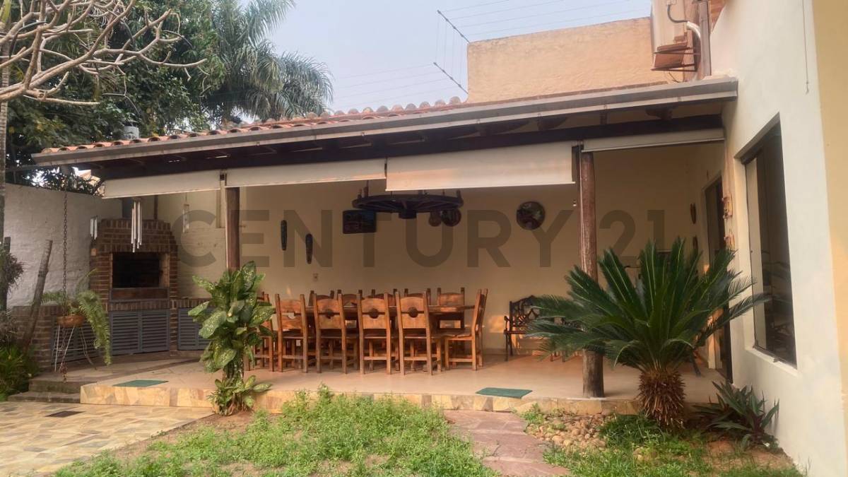 VENDO CASA EN ESQUINA EN EXCELENTE UBICACION - imagen 4