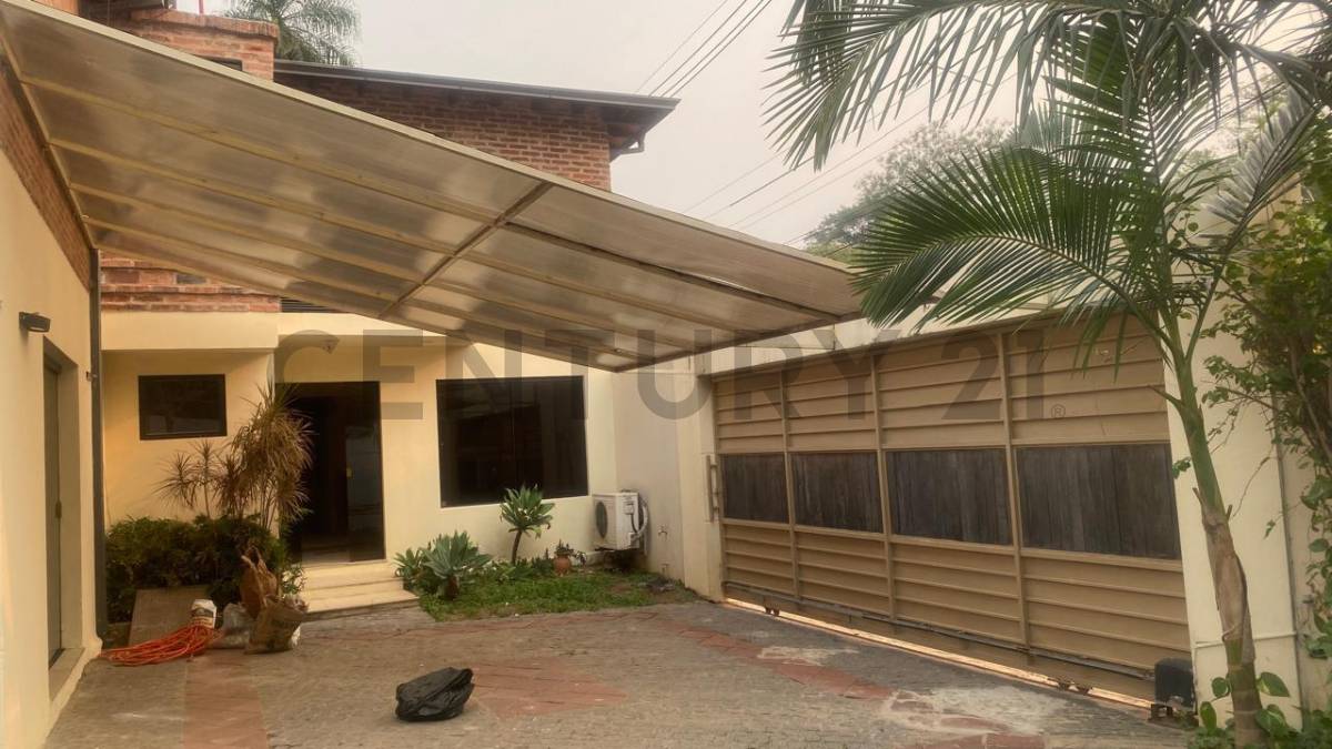 VENDO CASA EN ESQUINA EN EXCELENTE UBICACION - imagen 6