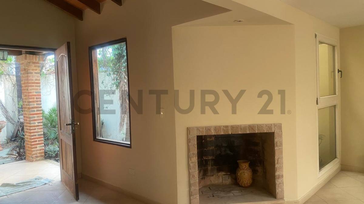 VENDO CASA EN ESQUINA EN EXCELENTE UBICACION - imagen 8