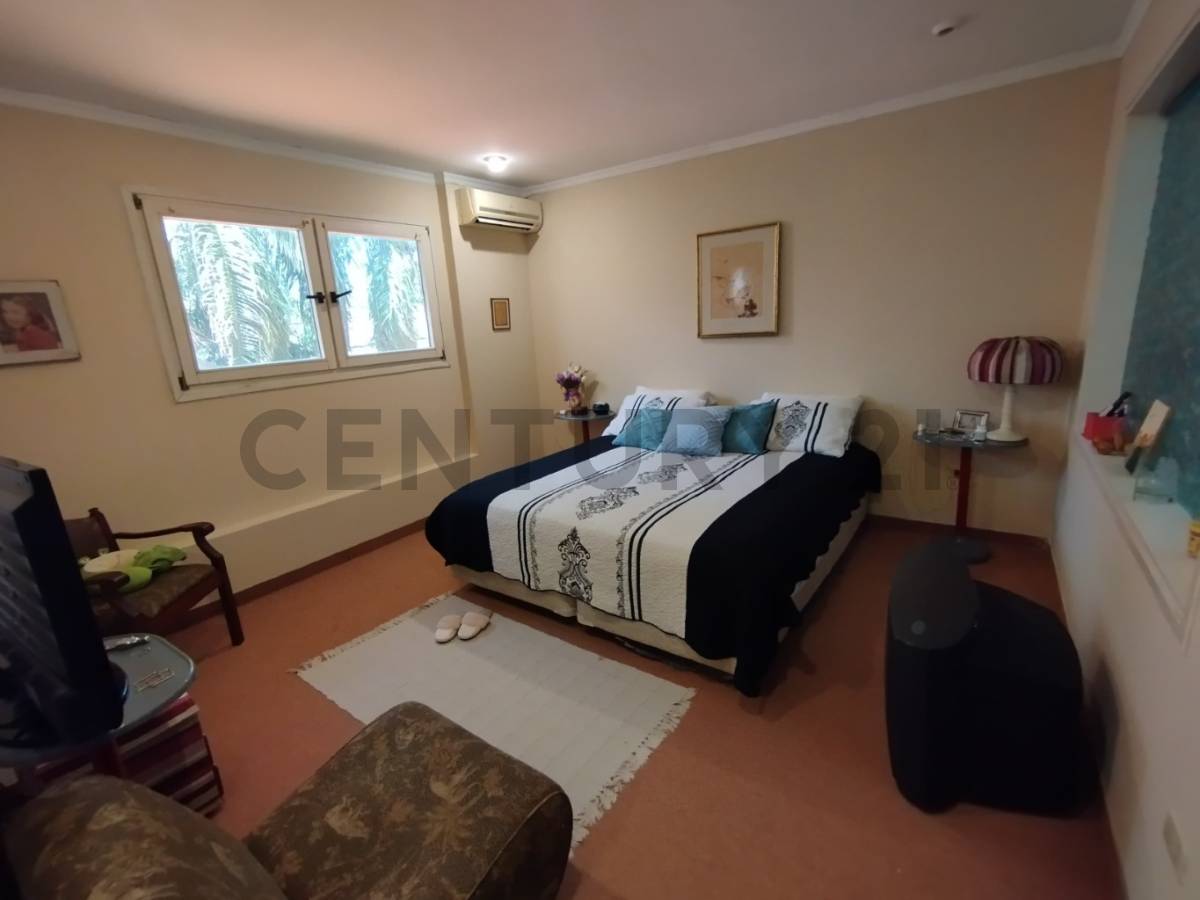 VENDO CASA EN ESQUINA EN EXCELENTE UBICACION - imagen 13