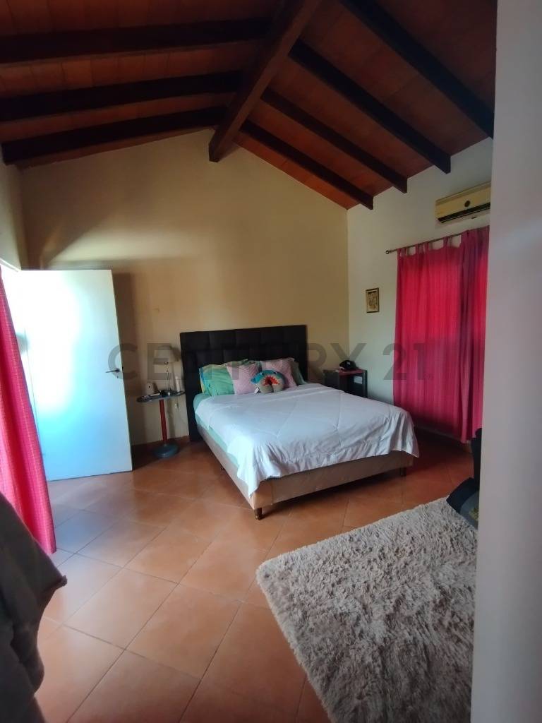 VENDO CASA EN ESQUINA EN EXCELENTE UBICACION - imagen 15