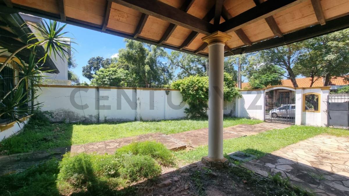 VENTA DE CASA, GRAN OPORTUNIDAD EN BARRIO LOS LAURELES - 4
