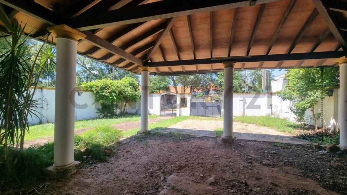 VENTA DE CASA, GRAN OPORTUNIDAD EN BARRIO LOS LAURELES - 6
