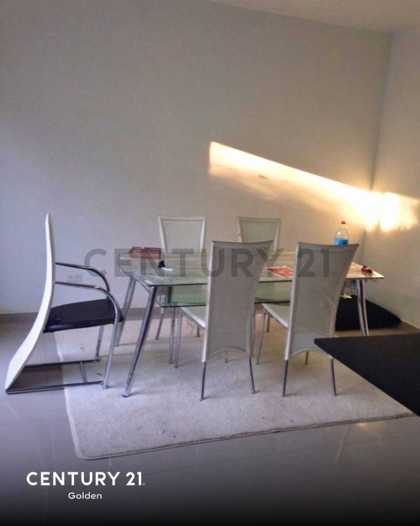 Casa en el corazón de Los Laureles – Asunción, Paraguay - imagen 8