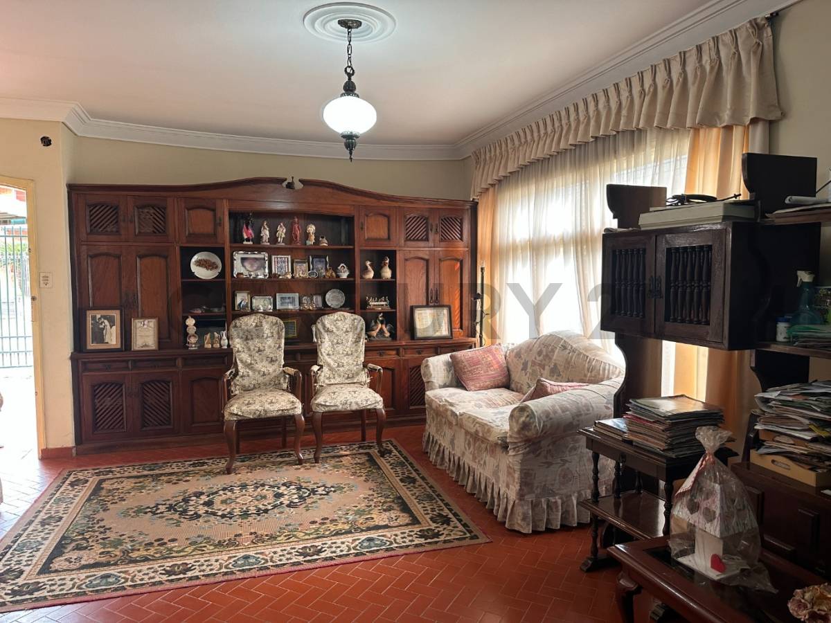VENDO CASA EN EL BARRIO LOS LAURELES - imagen 2