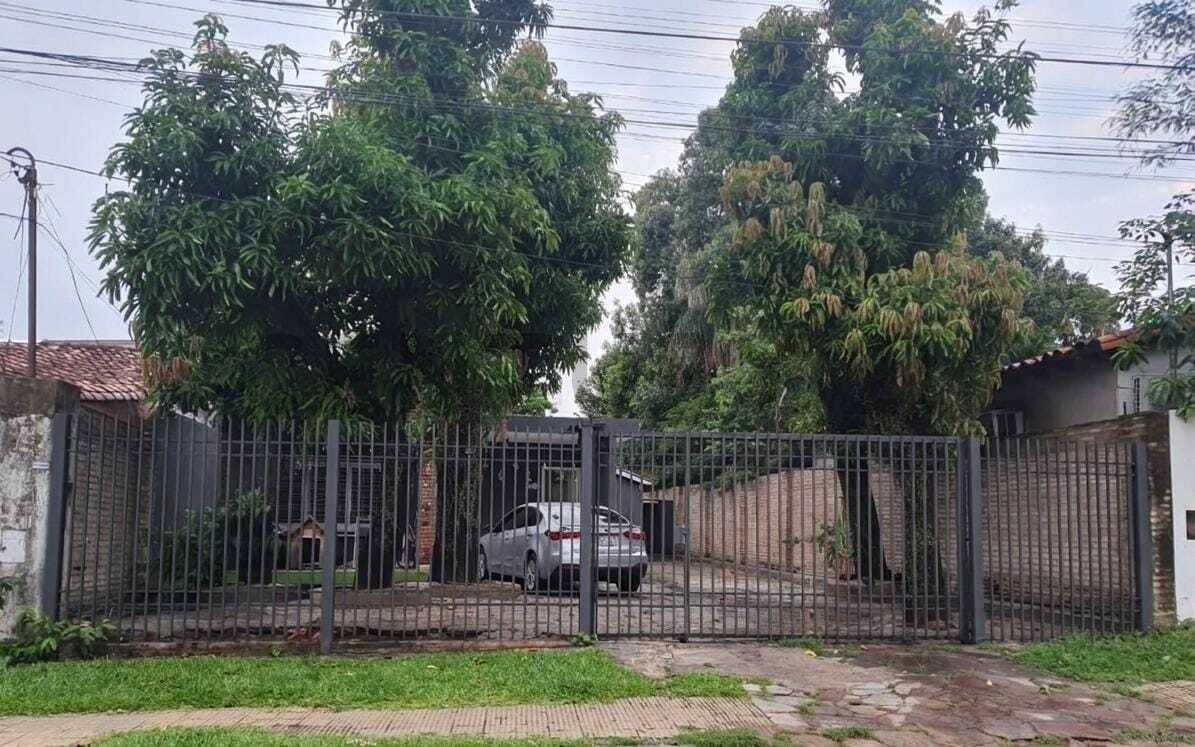 Oportunidad de inversion - terreno con construccion en barrio Mbocayaty - imagen 2