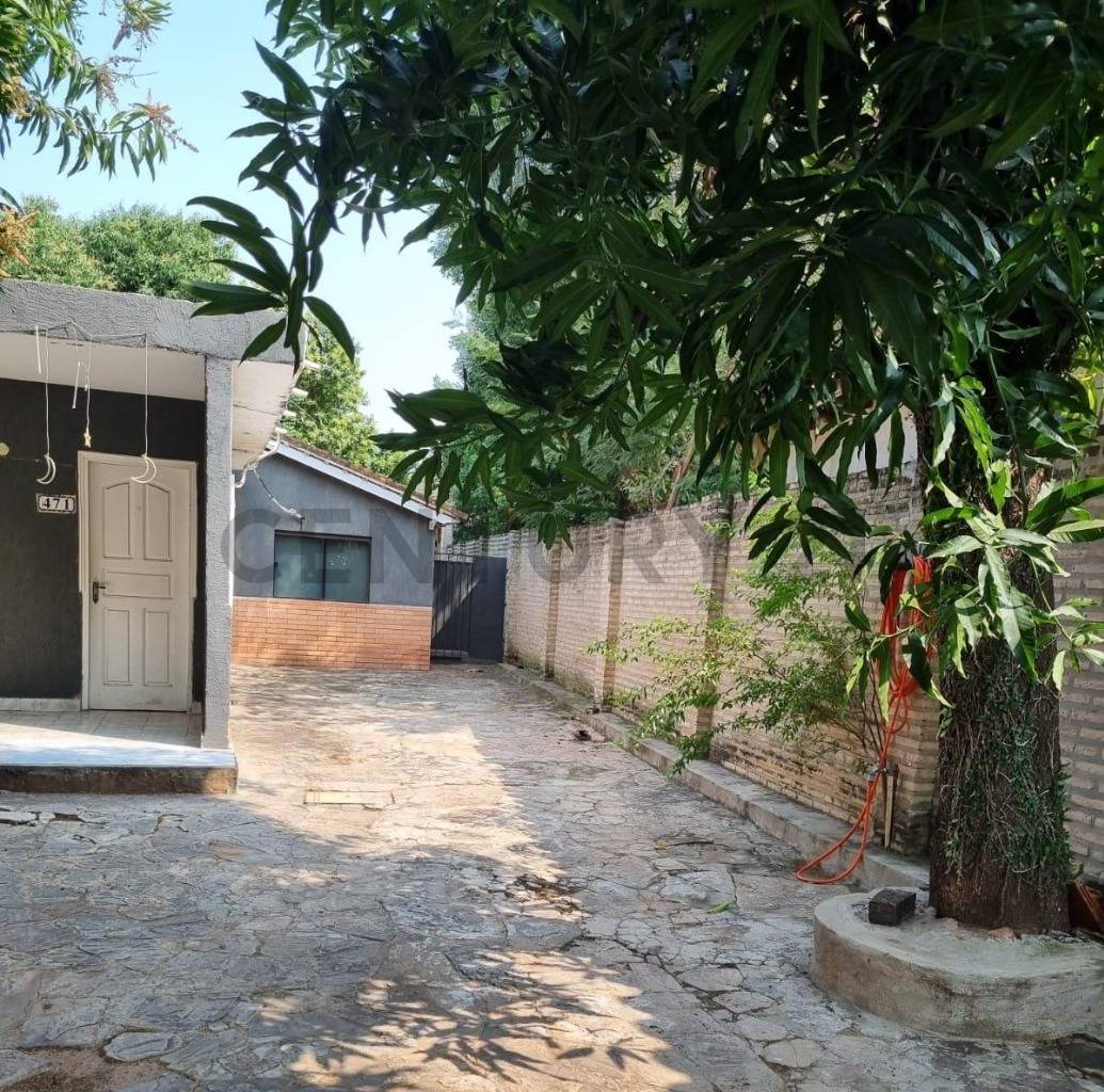 Oportunidad de inversion - terreno con construccion en barrio Mbocayaty - imagen 5