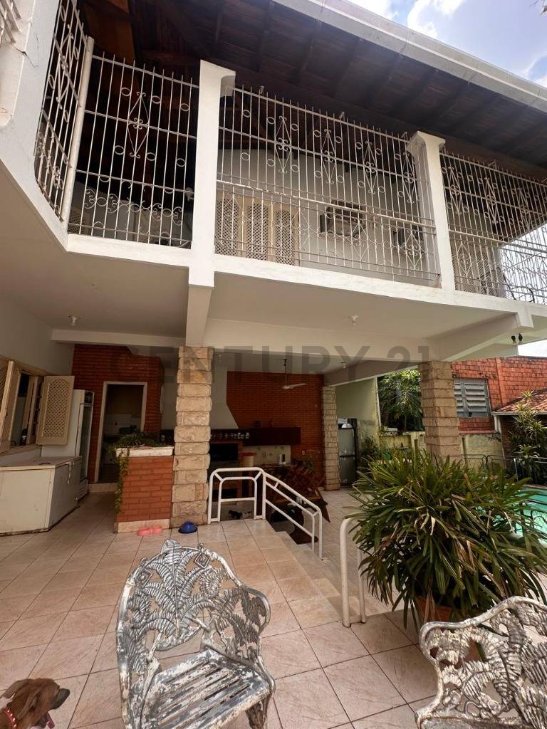 Se vende amplia y elegante casa ideal para familias que buscan comodidad - 8
