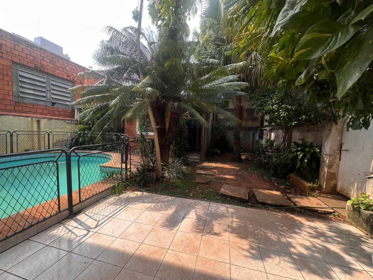 Se vende amplia y elegante casa ideal para familias que buscan comodidad - 11