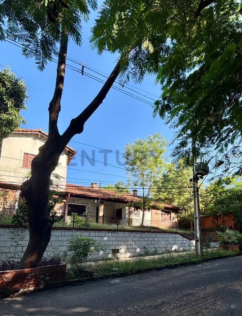 En Venta Barrio Mburicao Amplia Propiedad - imagen 2