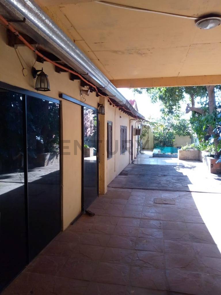 CASA EN VENTA EN BARRIO MBURUCUYA - imagen 4