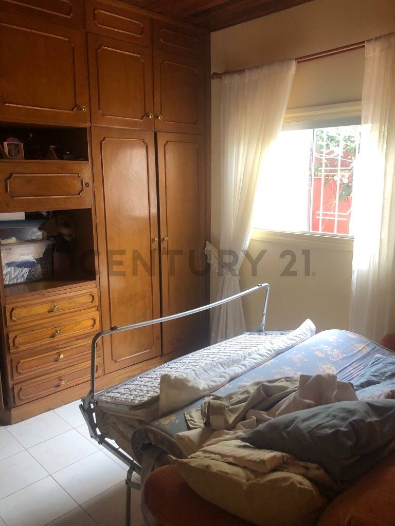 VENDO CHALET EN MBURUCUYA A 2 CUADRAS DE 1er PRESIDENTE y 3 DE STMA TRINIDAD - imagen 3