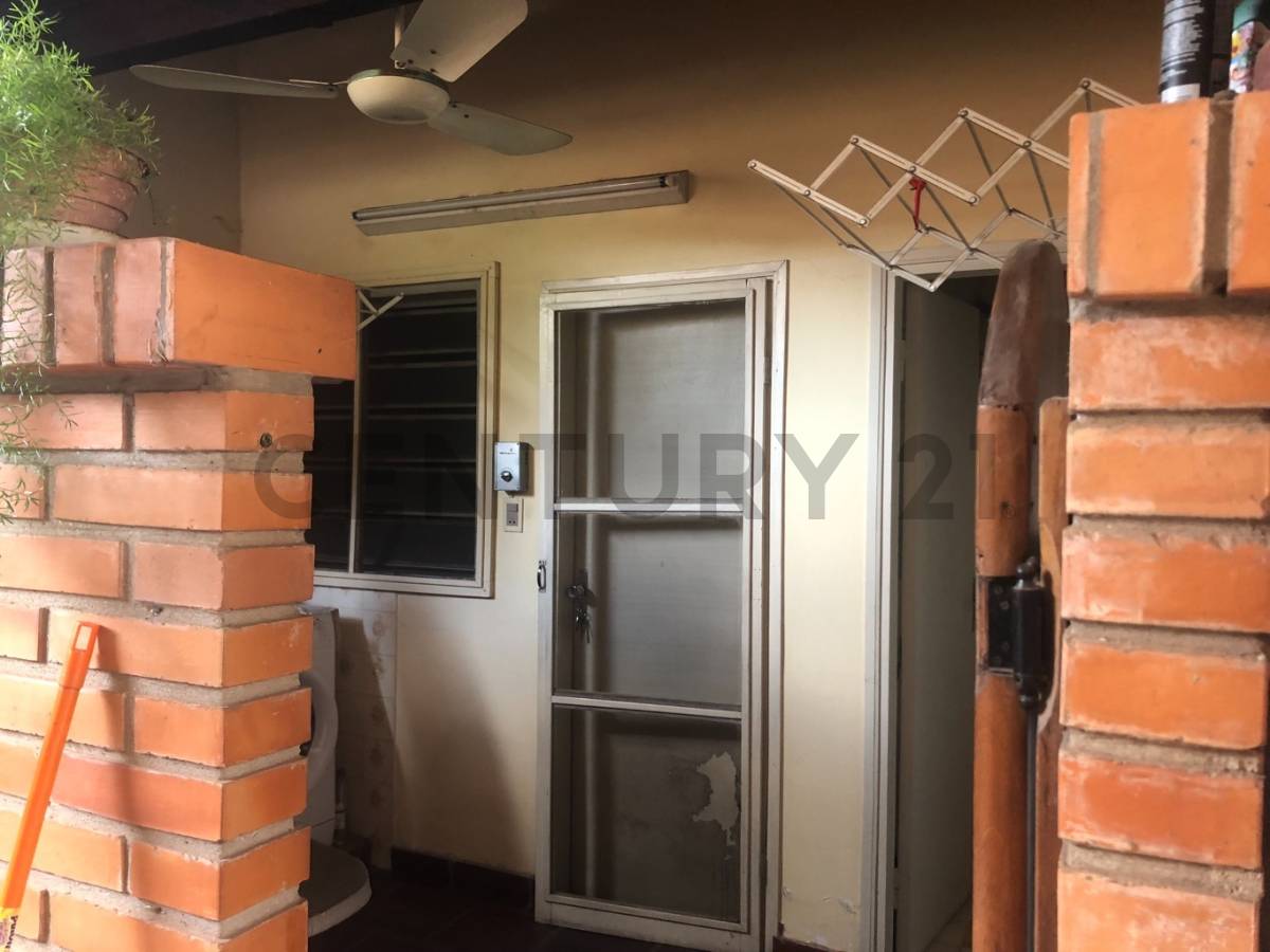 VENDO CHALET EN MBURUCUYA A 2 CUADRAS DE 1er PRESIDENTE y 3 DE STMA TRINIDAD - imagen 7