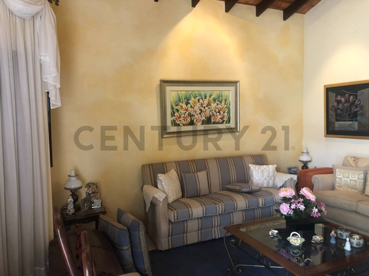 VENDO CHALET EN MBURUCUYA A 2 CUADRAS DE 1er PRESIDENTE y 3 DE STMA TRINIDAD - imagen 14