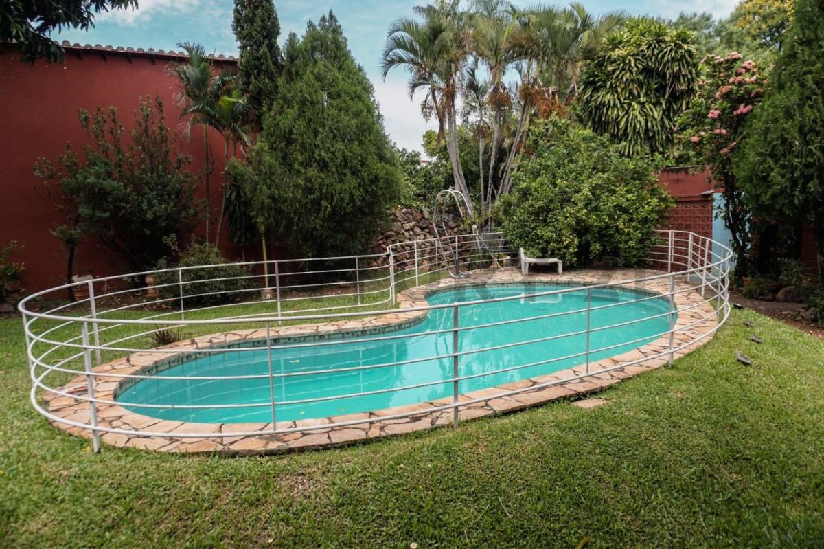 VENDO IMPORTANTE PROPIEDAD Mburucuyá, Asunción - 20