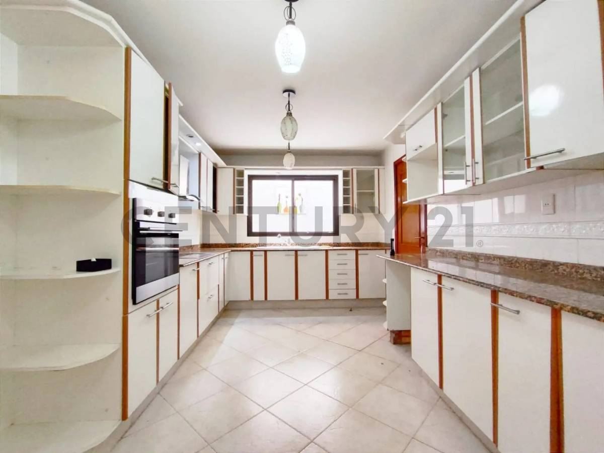 OPORTUNIDAD DE INVERSIÓN PREMIUM - AVDA. MOLAS LÓPEZ RESIDENCIA - 10