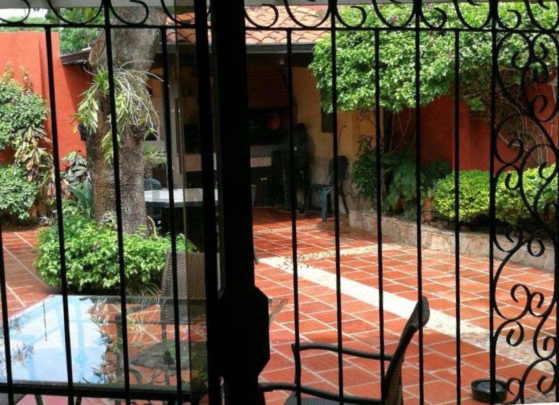 VENTA DE HERMOSA CASA EN EL BARRIO MBURUCUYA - imagen 9