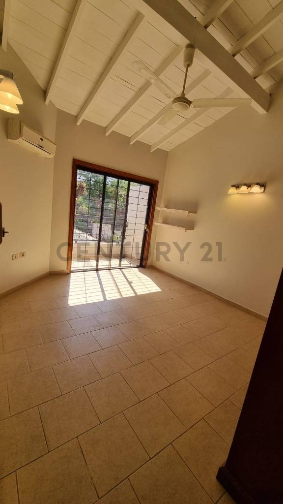 VENDO – Hermosa Casa en Barrio Mburucuyá, Asunción. - imagen 25