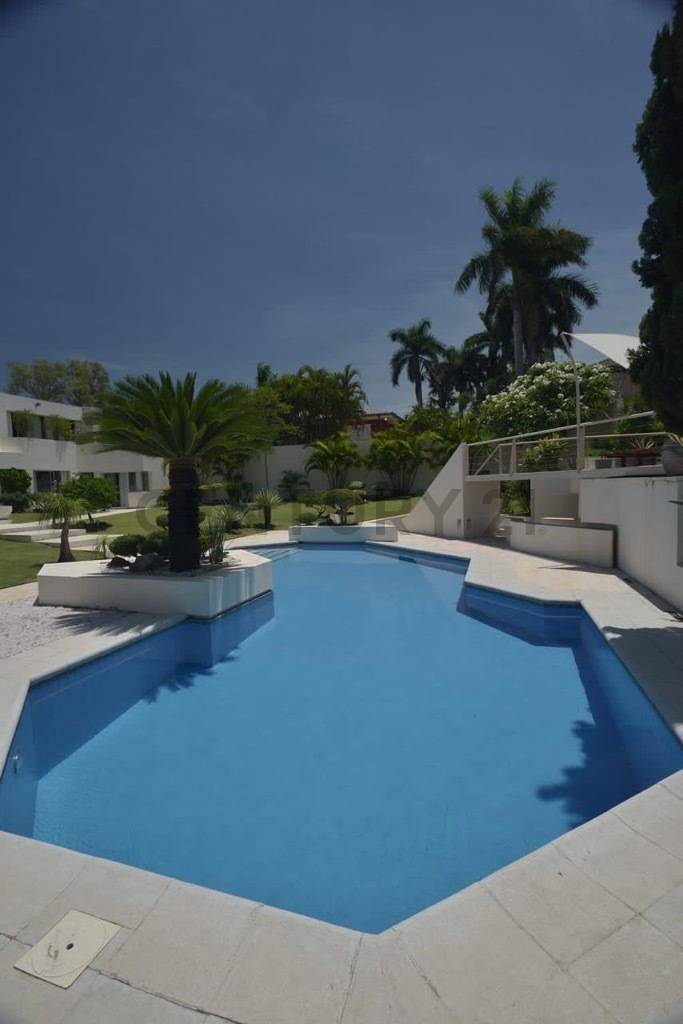 Residencia en Venta Mburucuyá, Mburucuyá, Asunción - imagen 2